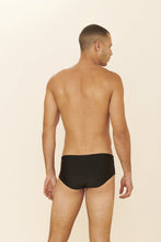 Carregar imagem no visualizador da galeria, Model Back: Blueman Sunga / Boxer Sunga Army Cairo Preto
