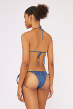 Carregar imagem no visualizador da galeria, Model Back: Blueman Set Set Jeans Triangulo-Vies Lacinho-Vies
