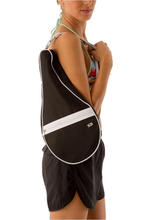 Carregar imagem no visualizador da galeria, Model Front: Blueman Beach Bat Case Beach Bat Cover Black
