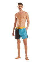 Carregar imagem no visualizador da galeria, Model Front: Blueman Boardshort Bermuda Mini Color Block Azul

