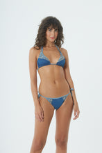 Carregar imagem no visualizador da galeria, Model Front: Blueman Bottom Bottom Bikini Jeans Show
