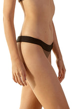 Carregar imagem no visualizador da galeria, Image 02: Blueman Bottom Bottom Matelasse Caramelo Preto
