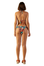 Carregar imagem no visualizador da galeria, Model Back: Blueman Bottom Bottom Mel Vanuatu
