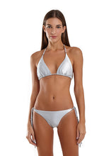 Carregar imagem no visualizador da galeria, Model Front: Blueman Bottom Bottom Nicole Prata
