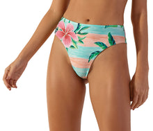 Carregar imagem no visualizador da galeria, Model Front: Blueman Bottom Bottom Pacifico Levemente
