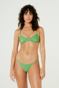 Model Front: Blueman Bottom Bottom Pepe New Fox Verde