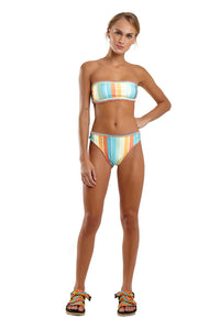 Model Front: Blueman Bottom Bottom Recifes Granita