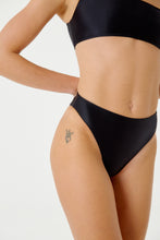 Carregar imagem no visualizador da galeria, Image 06: Blueman Bottom Bottom Ubatuba Preto
