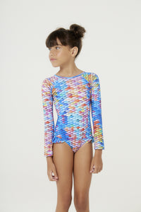 Model Front: Blueman Girl's One-Piece Maio Amber Escama Inf