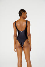 Carregar imagem no visualizador da galeria, Model Back: Blueman One-Piece Maio Ilha Bela Preto
