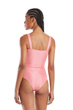 Carregar imagem no visualizador da galeria, Model Back: Blueman One-Piece Maio Lola Textura Shine Light
