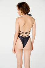 Carregar imagem no visualizador da galeria, Model Back: Blueman One-Piece Maio Nicolle Liso Preto
