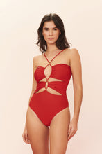 Carregar imagem no visualizador da galeria, Model Front: Blueman One-Piece Maio Vermelho Paola
