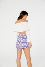 Carregar imagem no visualizador da galeria, Model Back: Blueman Beach Short Short Curto Alfaiataria Tribal
