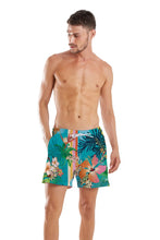 Carregar imagem no visualizador da galeria, Model Front: Blueman Boardshort Short Fiji Blue
