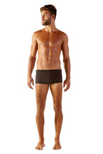 Carregar imagem no visualizador da galeria, Model Front: Blueman Sunga / Boxer Sunga Army Lisa Preto
