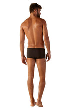 Carregar imagem no visualizador da galeria, Model Back: Blueman Sunga / Boxer Sunga Army Lisa Preto
