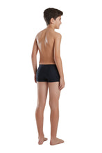 Carregar imagem no visualizador da galeria, Model Back: Blueman Boy&#39;s Swimwear Sunga Berlim Fit Preto
