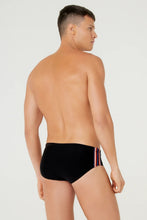 Carregar imagem no visualizador da galeria, Model Back: Blueman Sunga / Boxer Sunga Ricky Fun Ly Preto
