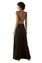 Carregar imagem no visualizador da galeria, Model Back: Blueman Beach Skirt Talia Preto
