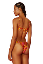 Carregar imagem no visualizador da galeria, Model Back: Blueman Top Top Ai-Meu-Coracao Lena
