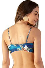 Carregar imagem no visualizador da galeria, Model Back: Blueman Top Top Gil Arta
