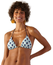 Carregar imagem no visualizador da galeria, Model Front: Blueman Top Top Lollipop Ohana
