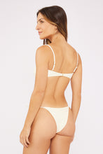 Carregar imagem no visualizador da galeria, Model Back: Blueman Top Top Perola Bayle
