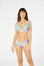 Carregar imagem no visualizador da galeria, Model Front: Blueman Top Top Sum New Pacifico 1972
